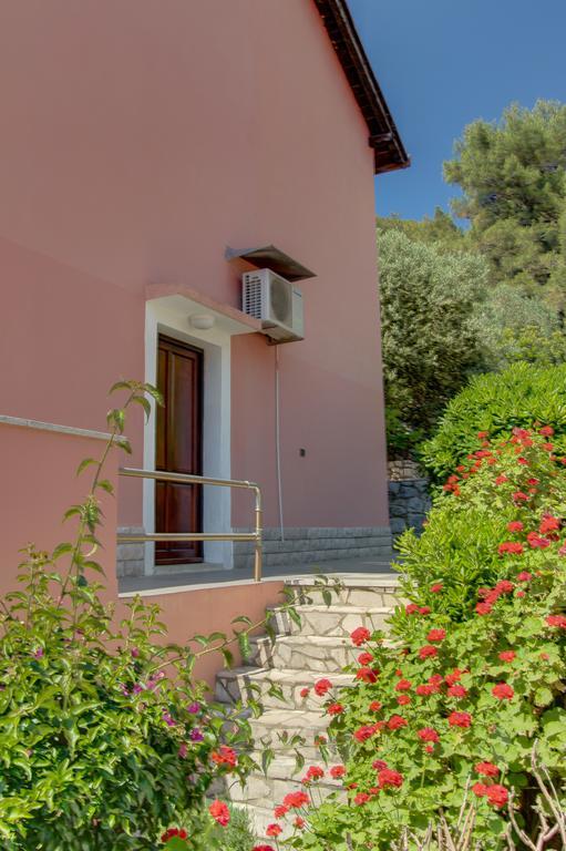 Apartments Villa Julija Mali Lošinj Habitación foto
