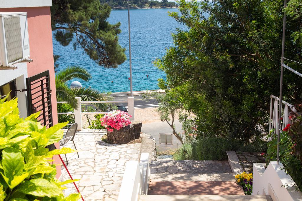 Apartments Villa Julija Mali Lošinj Habitación foto