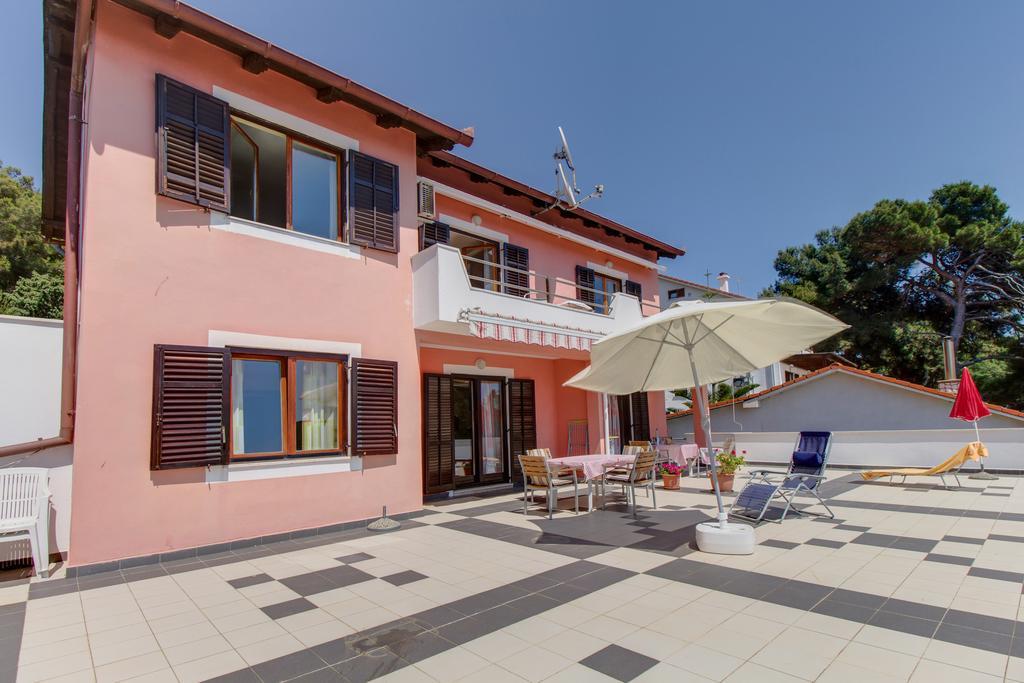Apartments Villa Julija Mali Lošinj Habitación foto